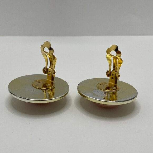 Vintage Faux Pink Pearl with Gold Tone Clip-on Earrings - Picture 5 of 7
